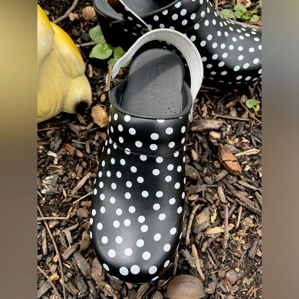 NWOT Sanita Polka Dot Clogs / Cute Black & White Clogs Size 7-7.5 Euro 38 - Picture 12 of 16